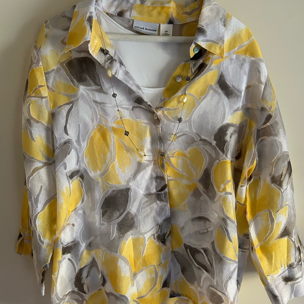 Alfred Dunner Women's Yellow and Gray Floral Button Down blouse with white tank